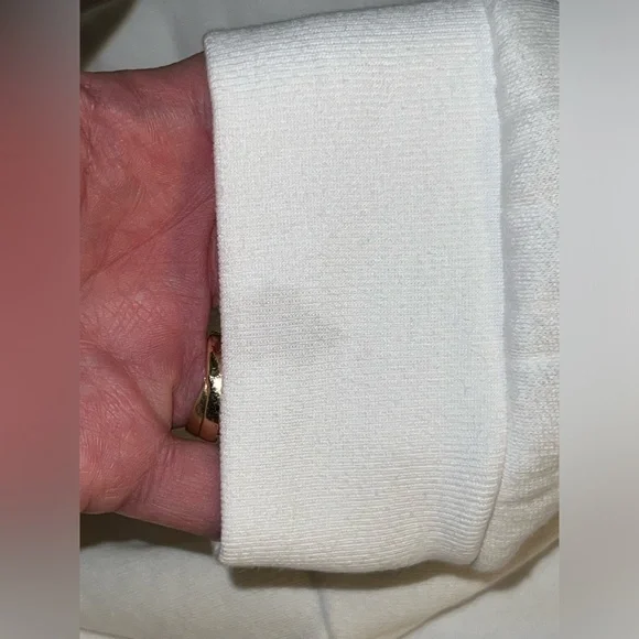 VS PINK~ White Sweatshirt w/ Red Dog Bling Design - Picture 9 of 14